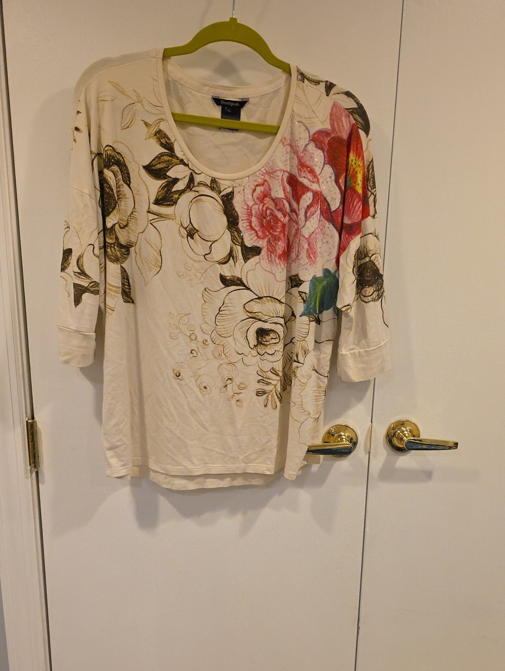 Desigual Cream Floral Long Sleeve Scoop Neck Tee with Pink Accent XL